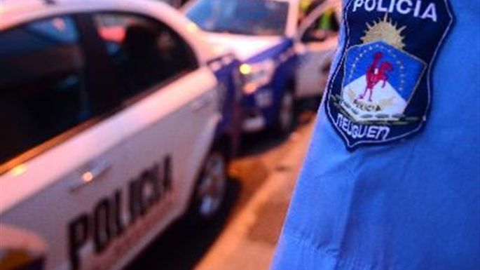 "Robando fiambres": Una pareja de policías delinquiendo en Neuquén...