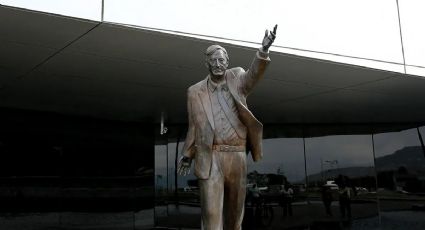 Colocarán en el CCK la estatua de Néstor Kirchner que sacaron en la Unasur