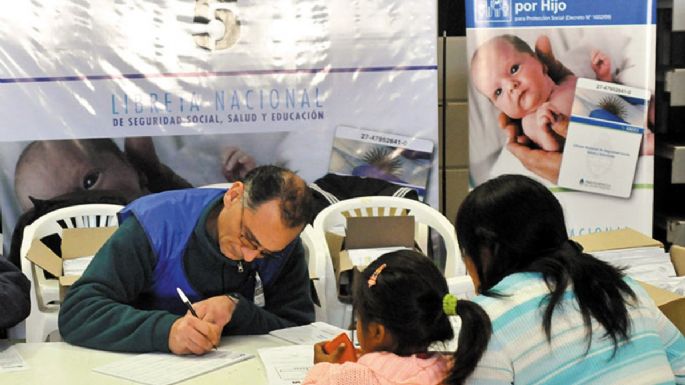 El Gobierno otorgará un plus de 12 mil pesos a los beneficiarios de la AUH