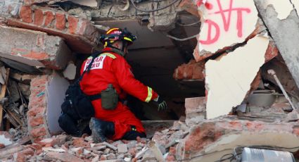 Rescatan a dos menores 65 horas después del terremoto en Turquía: los videos
