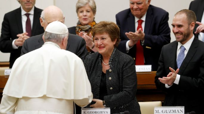El Papa criticó las presiones para pagar la deuda