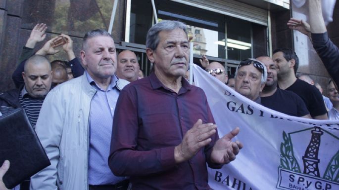 Los sindicatos petroleros realizan un paro total en las refinerías de la provincia de Buenos Aires