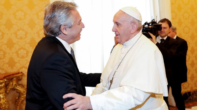Por el 25 de mayo, el Papa Francisco saludó a los argentinos y felicitó a Alberto Fernández