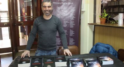 El escritor español Daniel Zaragoza presentó en Zapala su libro “Cuarentena”