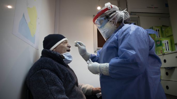 Casi 50 personas murieron por coronavirus en el último día en la Argentina