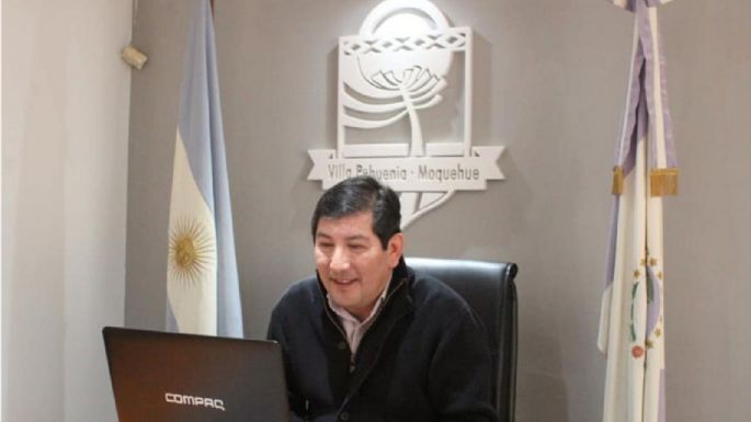 Villa Pehuenia Moquehue: Municipalidad entregó microcréditos a emprendedores