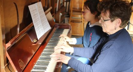 Y un día Rosi Tisot volvió a tocar el piano en Zapala