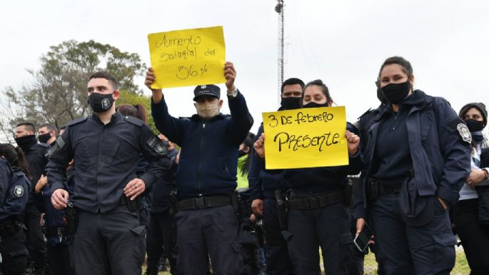 "Piensan más en los presos que en nosotros": la inesperada respuesta de la Policía al Gobierno