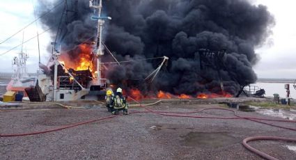 Voraz incendio en el puerto de San Antonio Oeste