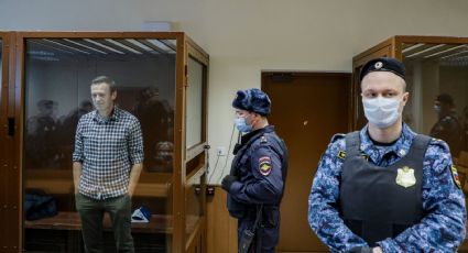 Alexei Navalny en estado crítico: fue trasladado a un hospital de emergencia