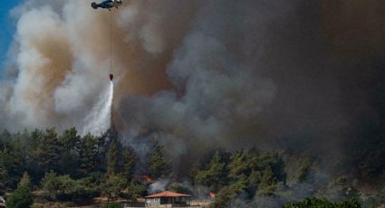 Choque mortal: un avión de bomberos de Rusia se estrelló al sur de Turquía
