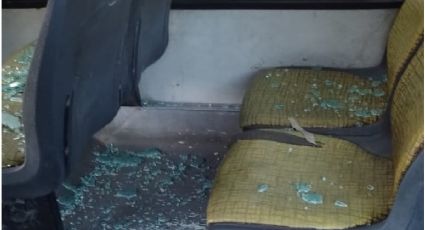 Apedrearon a colectivo de la línea 13 de Autobuses Neuquén e hirieron a pasajeros
