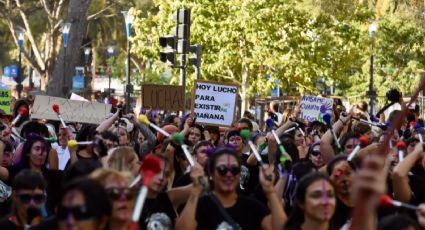 8M: Miles de mujeres colmaron las calles neuquinas bajo el lema “la deuda es con nosotras”
