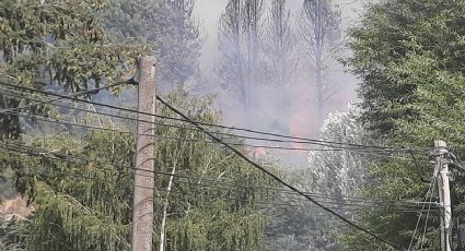 Preocupación por un incendio en el barrio El Arenal que se extendió hasta la subida de Los Radales