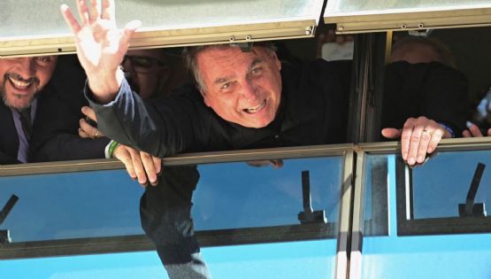 Tras tres meses de autoexilio, Jair Bolsonaro regresó a Brasil
