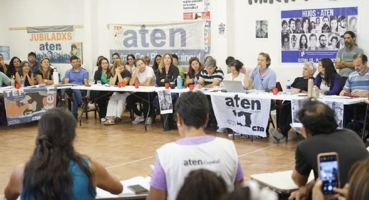 El plenario de ATEN ratificó la decisión de las asambleas y vuelven las clases