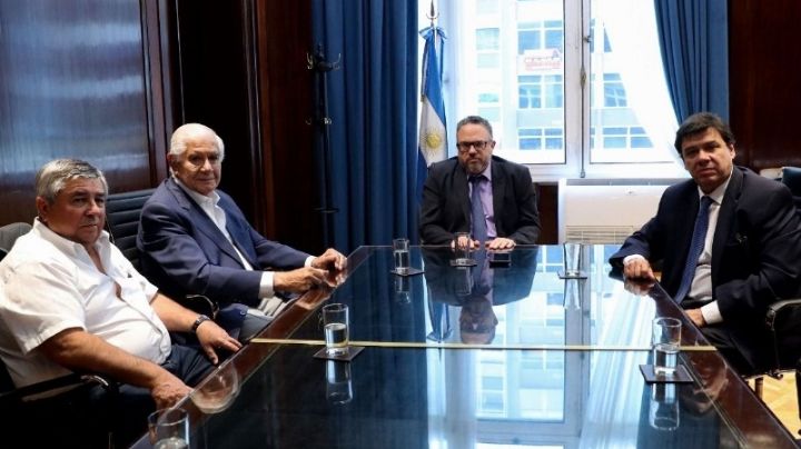 "¡Encuentro clave!" Pereyra se reunió con los ministros de Desarrollo Productivo y de Trabajo