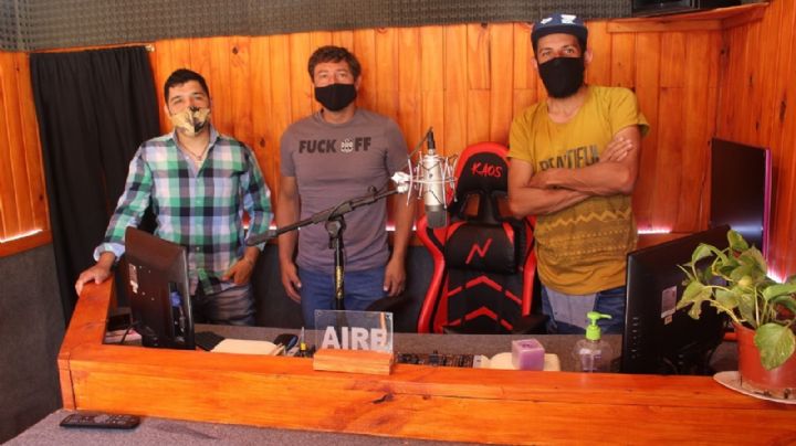 Pipi, Ricardo y Alexis: el desafío de inaugurar una emisora de FM en tiempos de pandemia