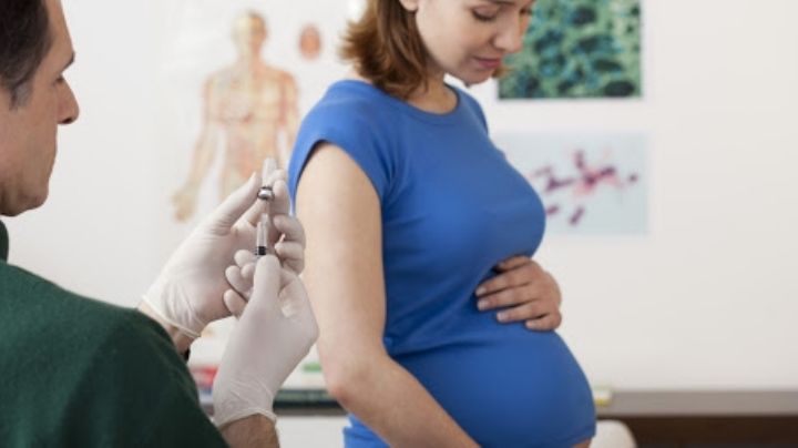 ¡Atención! Aplicarán la vacuna antigripal para embarazadas y bebés. ¿Cuándo?