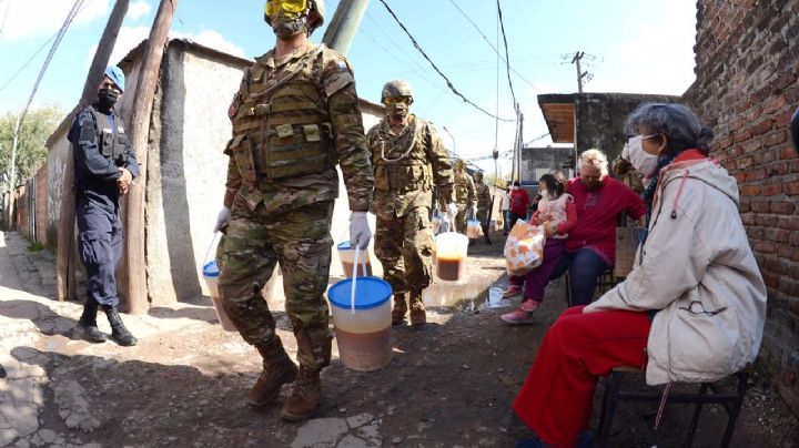 Héroes anónimos en alerta: detectan el primer posible contagio dentro del Ejército Argentino