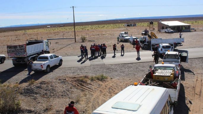 Mineros continúan el corte sobre la ruta 22 en Arroyito