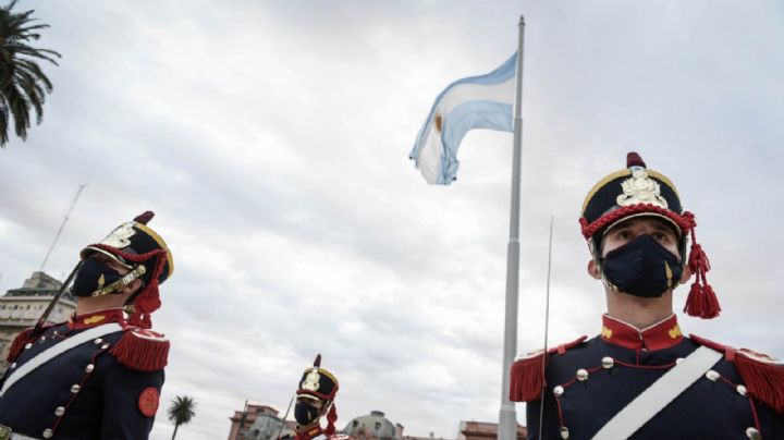 Rossi: "Es un 25 de Mayo que encuentra al pueblo argentino unido"