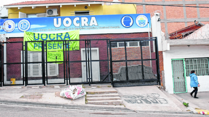 Tensión en la UOCRA: un grupo de desocupados tomó la sede