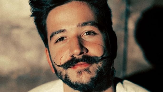 "Para los que preguntan cómo se ve": Camilo compartió una imagen de su bigote al natural