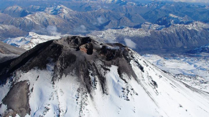 Atención en el norte neuquino: nuevas explosiones en el volcán Nevados de Chillán
