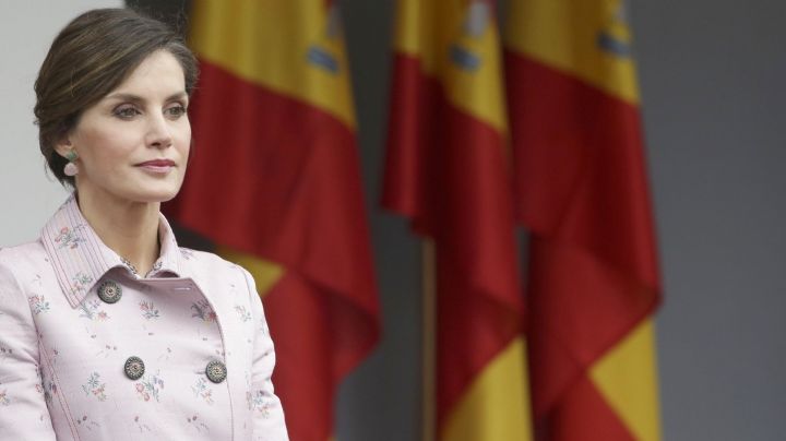 No pudo ocultar su grave estado de salud: la reina Letizia vio la foto y está sin consuelo