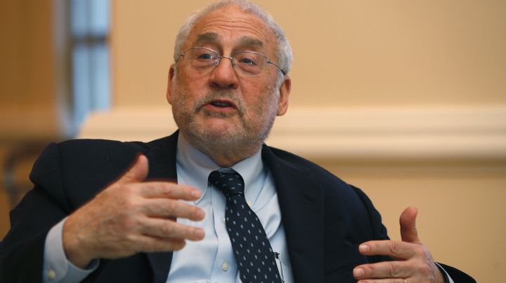 Joseph Stiglitz duda de las cláusulas de acción colectiva y pidió una “reestructuración integral”