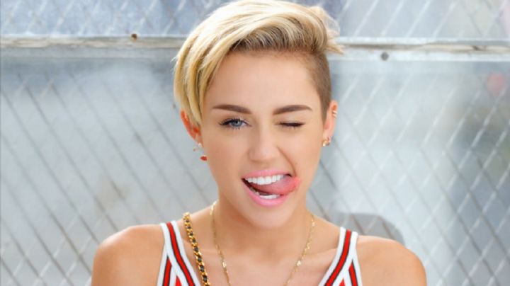 Imperdonable: Miley Cyrus y su terrible elección de vestuario en el estreno de una película