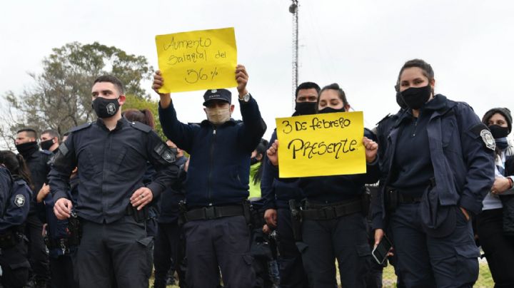 "Piensan más en los presos que en nosotros": la inesperada respuesta de la Policía al Gobierno