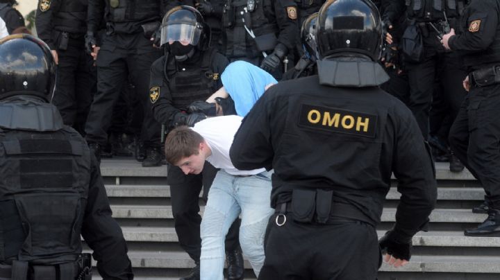 Bielorrusia: al menos 250 detenidos en protestas contra el presidente