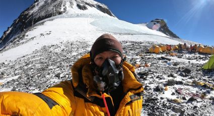Un libro revela el ascenso al Everest contado por un joven nepalí