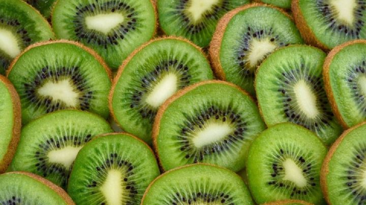 El kiwi, una fruta versátil para disfrutar cuando llega el calor