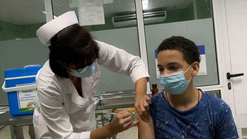 Cuántos niños y niñas se vacunarán mañana contra el coronavirus en las escuelas