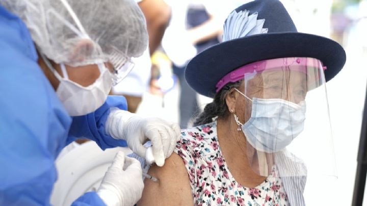 Perú también aprobó la tercera dosis de la vacuna contra el coronavirus
