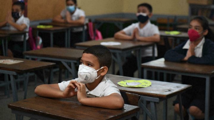Los chicos en Venezuela volvieron hoy a la escuela después de 19 meses