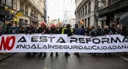 Miles de policías marchan en España contra una reforma de ley impulsada por el Gobierno