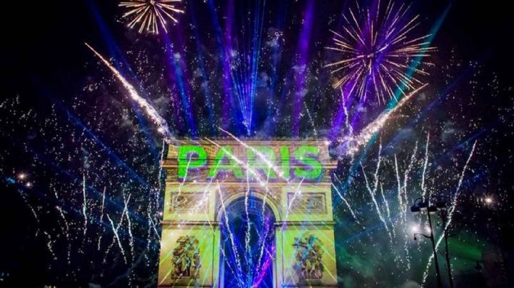 La variante Ómicron agua las Fiestas en el mundo: París canceló los fuegos artificiales y conciertos
