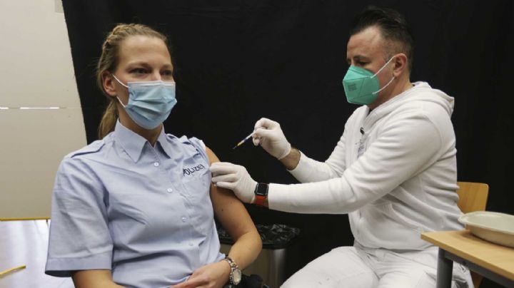 Alemania también tendrá vacunación obligatoria y drásticas restricciones a quienes no lo hagan