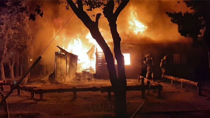 Picún Leufú bajo fuego: se incendió el edificio municipal