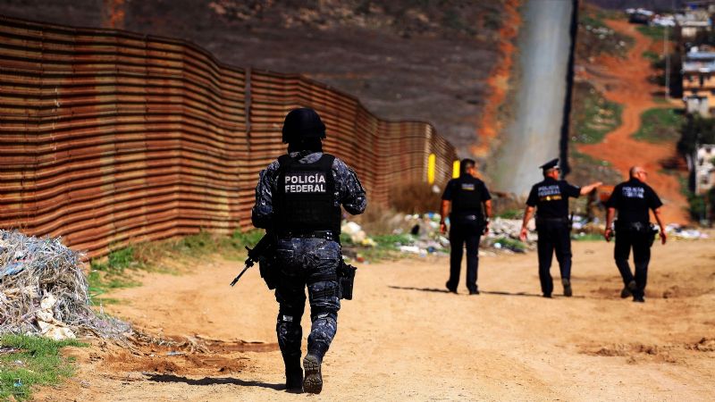 Crisis migratoria: rescatan a 42 niños que intentaban cruzar de México hacia EE. UU.