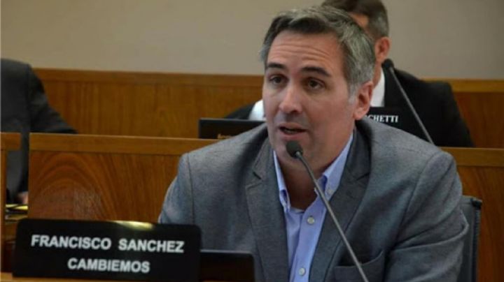 El opositor Francisco Sánchez quedó en la mira: pretenden su suspensión inmediata