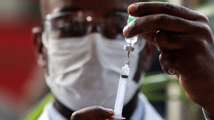 El plan de Sudáfrica: vacunar masivamente para frenar la peligrosa variante del virus