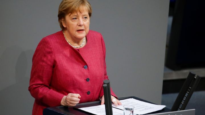 Angela Merkel recibe la primera dosis de la vacuna contra el coronavirus
