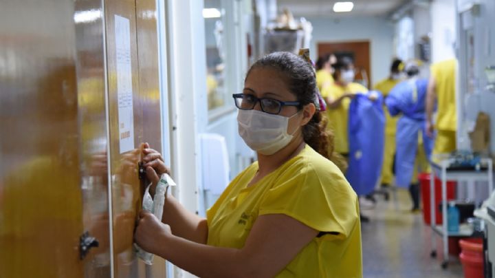 Impresionan los videos del hospital Castro Rendón tras la tormenta: quedó bajo agua