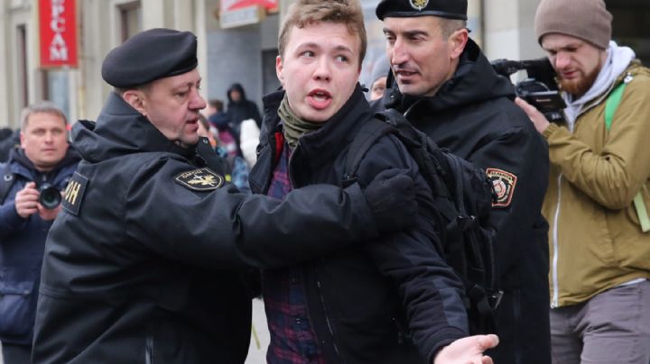 Secuestro en Minsk: el mundo condena el arresto arbitrario de un periodista en Bielorrusia