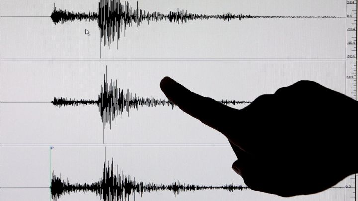 Fuerte terremoto de magnitud 6.1 sacude el este de Indonesia